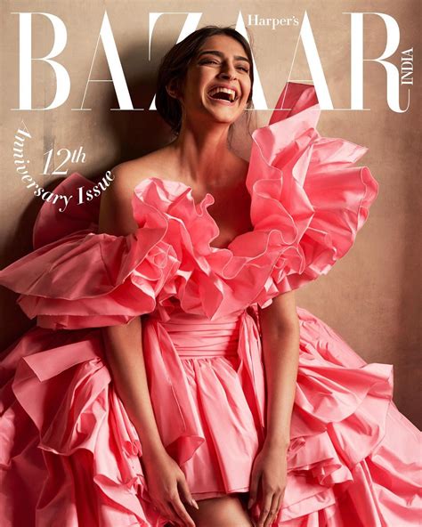 Sonam Kapoor Looks Hot As Cover Star Of Leading。